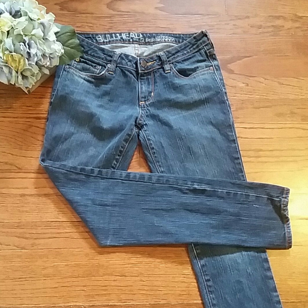 Bullhead Size 5 Short (Petite) "Hermosa" Super Skinny Jeans